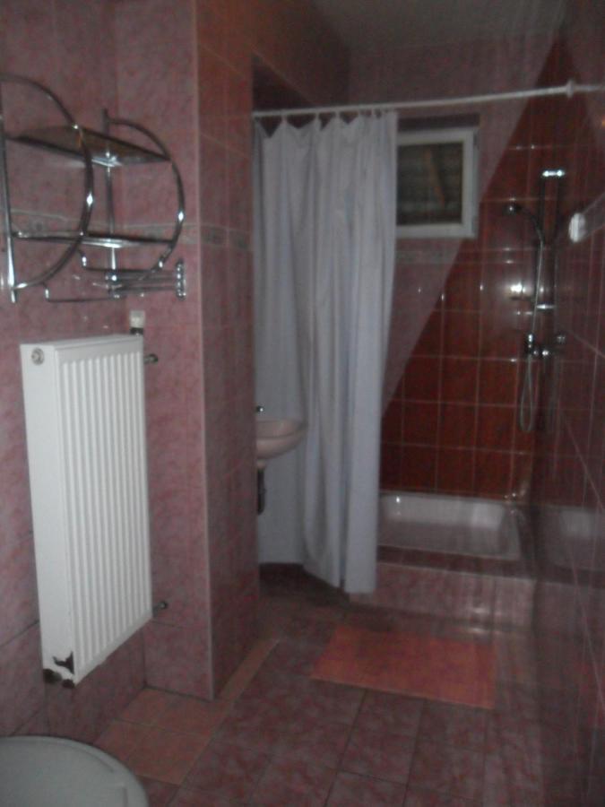 Emese Apartman Hajduszoboszlo Exterior photo